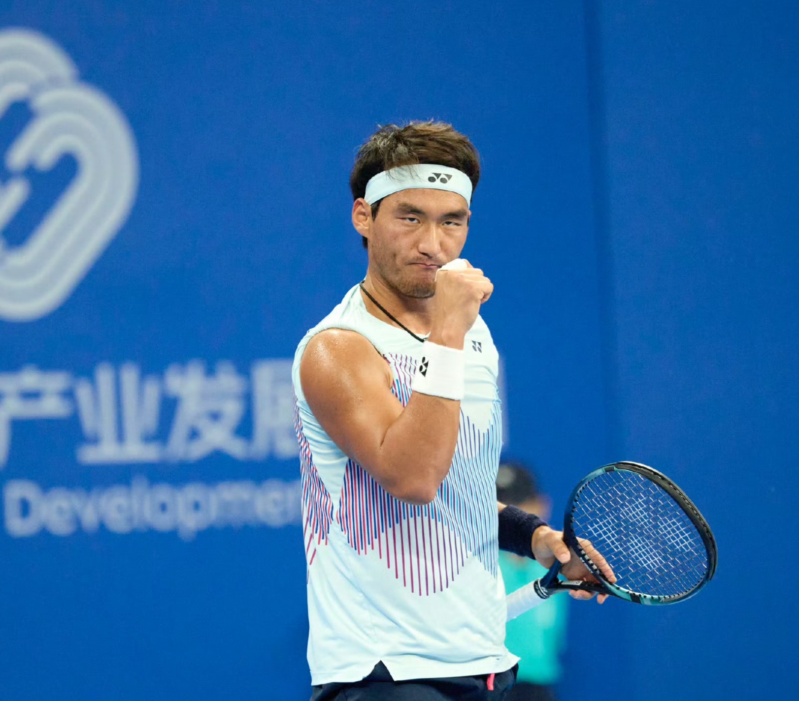 RNG碾压TL,ShowMaker线上压制力十足焦点之战八强赛,强势挺进下一轮 RNG碾压TL,ShowMaker线上压制力十足焦点之战八强赛,强势挺进下一轮