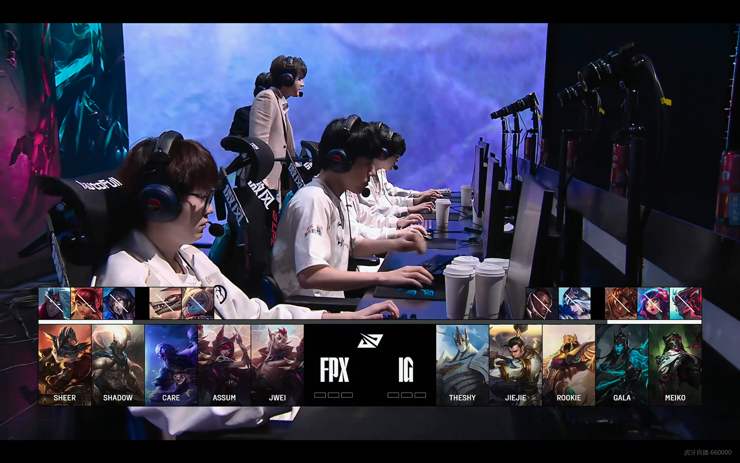 RNG轻取TL,Lehends打出惊人五杀峡谷大战小组赛,点燃全场激情 RNG轻取TL,Lehends打出惊人五杀峡谷大战小组赛,点燃全场激情