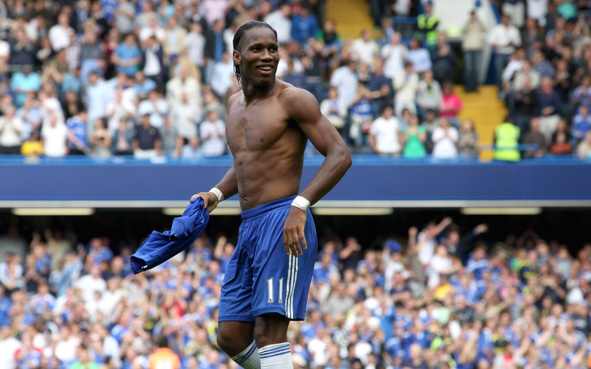 意甲烽烟再起,莱万独揽乾坤!40分钟上演大师级表演,这数据堪称降维打击